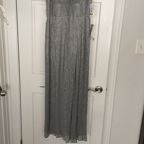 NWT R&M Richards size 14 silver prom formal halter keyhole left leg slit dress - Picture 2 of 10